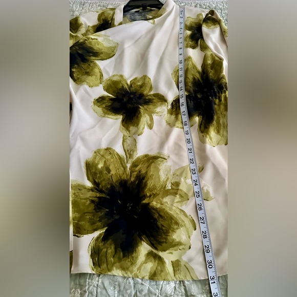 Investments Cardigan - Picture 13 of 13